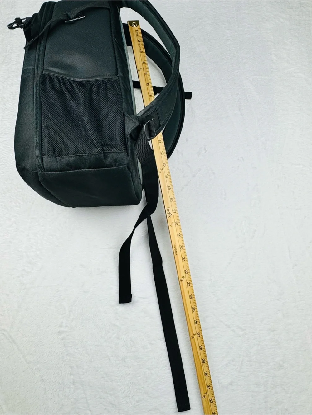 Lowepro Tahoe BP 150 camera backpack in black. Excellent, like new condition.